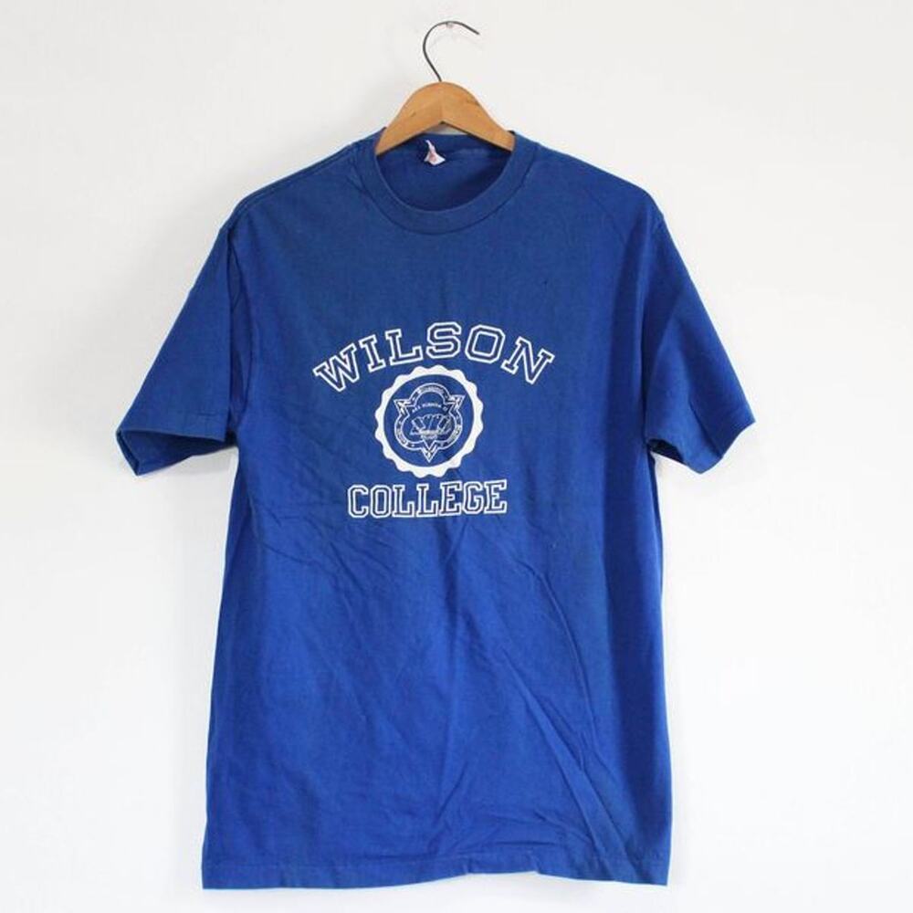 Vintage Wilson College T Shirt Large